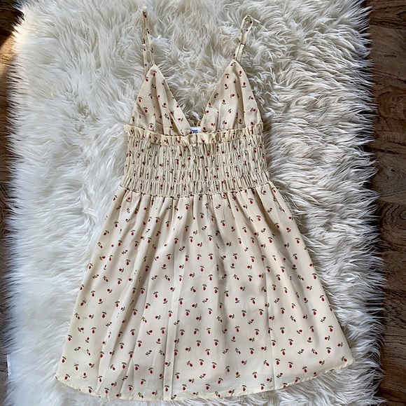 Princess Polly “Rosa Mini” Floral Sun Dress - Picture 2 of 4